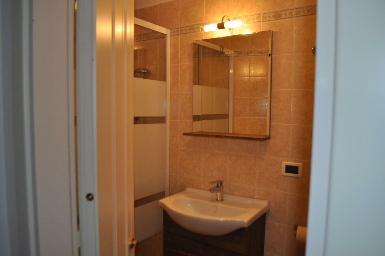 Suite Al Ponte Tarente Buitenkant foto