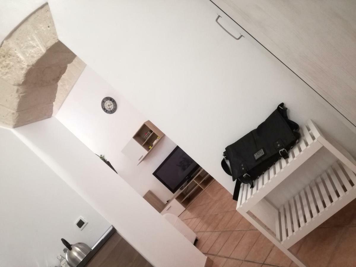 Suite Al Ponte Tarente Buitenkant foto